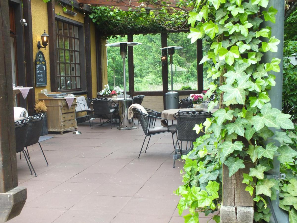 Hotel Holter Schlosskrug Schloß Holte-Stukenbrock 外观 照片