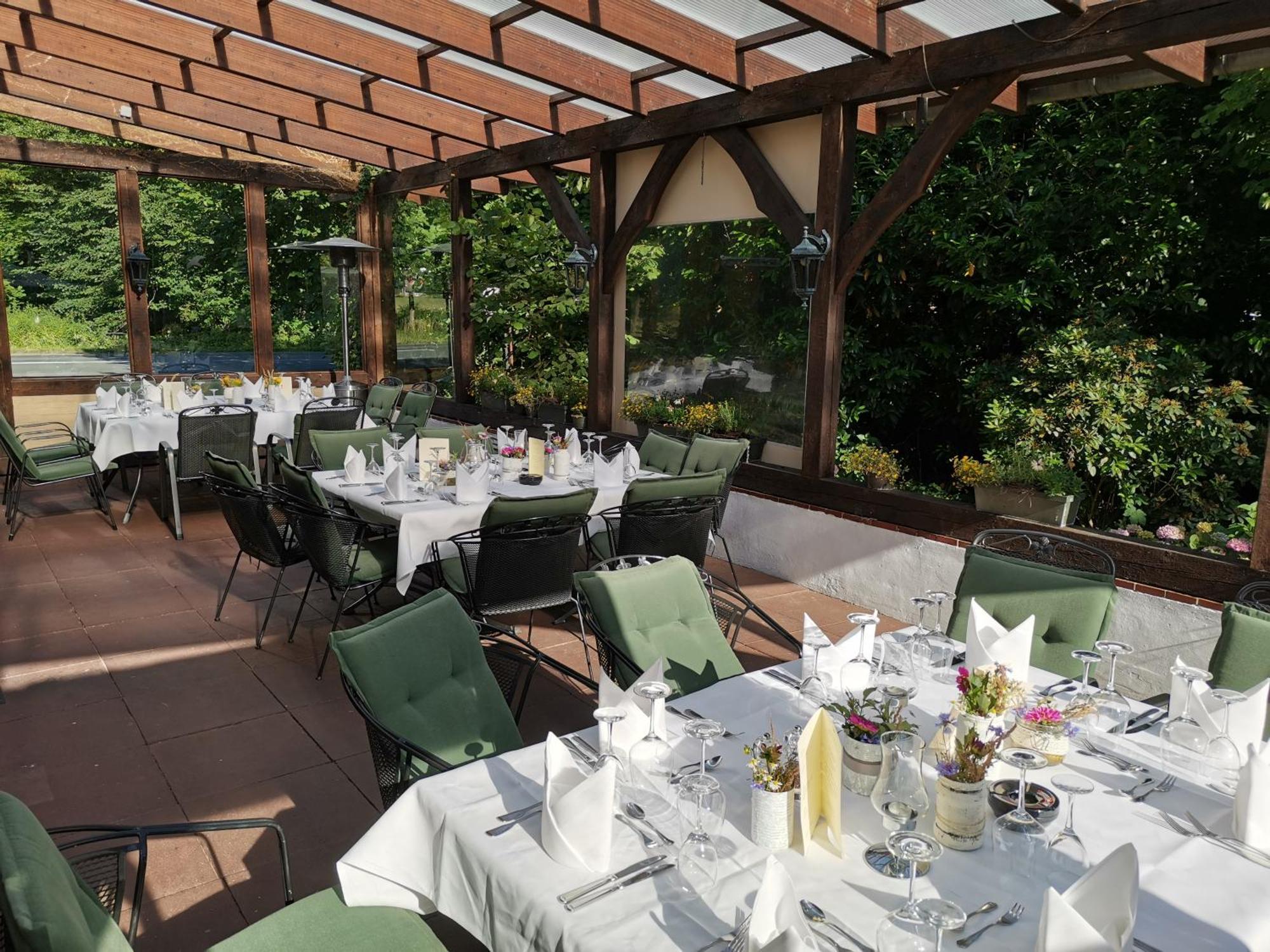 Hotel Holter Schlosskrug Schloß Holte-Stukenbrock 外观 照片